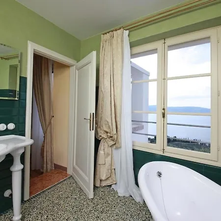 Valli Sleeps 8 With Pool And Wifi * Pulciano