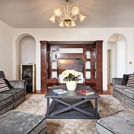 Valli Sleeps 8 With Pool And Wifi Villa *