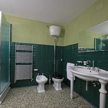 Villa Valli Sleeps 8 With Pool And Wifi